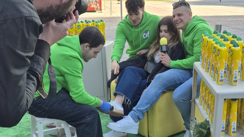 Vymysleli sme , prvú čistiacu stanicu tenisiek!